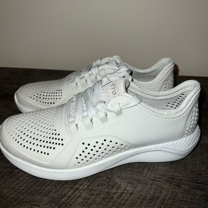 Women's Crocs Literide Pacer Lace-up Sneakers